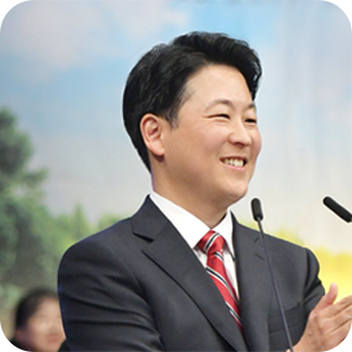김우준 담임목사